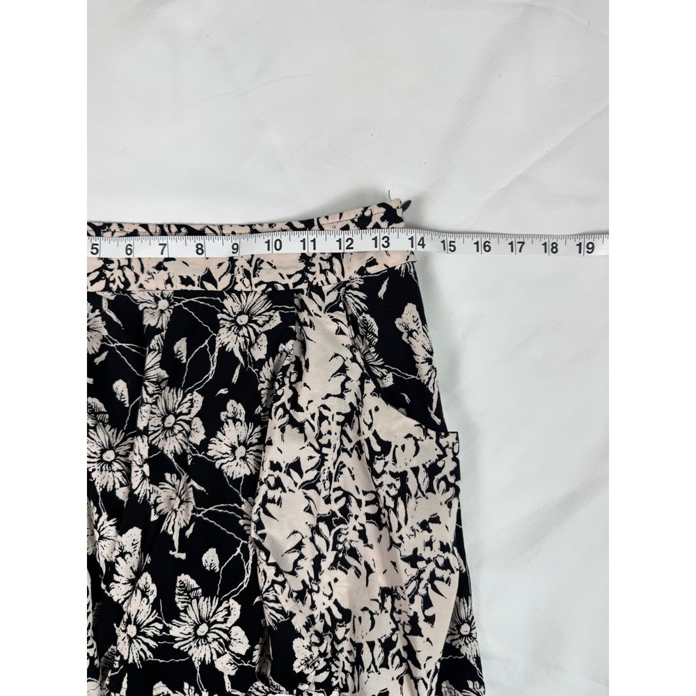Free People Black Cream Floral High Waisted Shorts Size 2 Side Zip Pocket - Picture 5 of 9